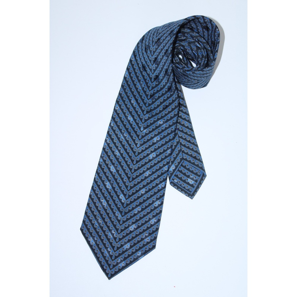 Brioni Men's Classic Navy Blue Striped Business Formal Handmade Silk Tie
